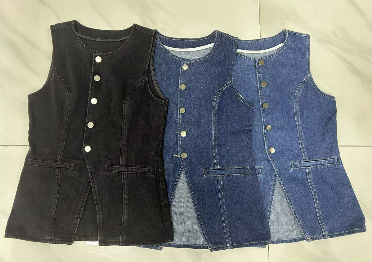 262g Weight Sleeveless Sleeve Length Single Breasted Placket Type Polyester, Denim Fabric Type Regular Top Length Vest Tops Type Holiday, Travel, Daily Occasion Round Neck Neckline Slim Fit Type Solid Color Pattern Summer Season Women's Gender Streetwear Style Wholesale Women's Streetwear Solid Color Sleeveless Tank Tops 无