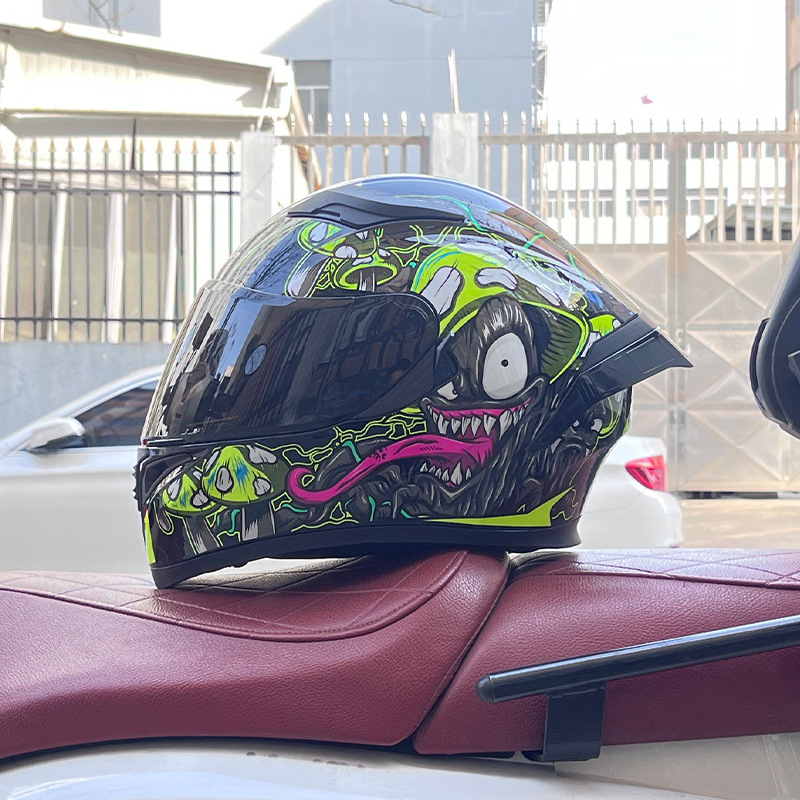 El casco completo del casco de la cola grande de la motocicleta Jiekai se puede instalar con auriculares Bluetooth