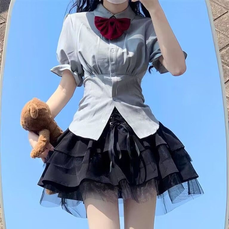法式短袖衬衫女夏季新款修身收腰辣妹衬衣设计感小众泡泡袖上衣潮