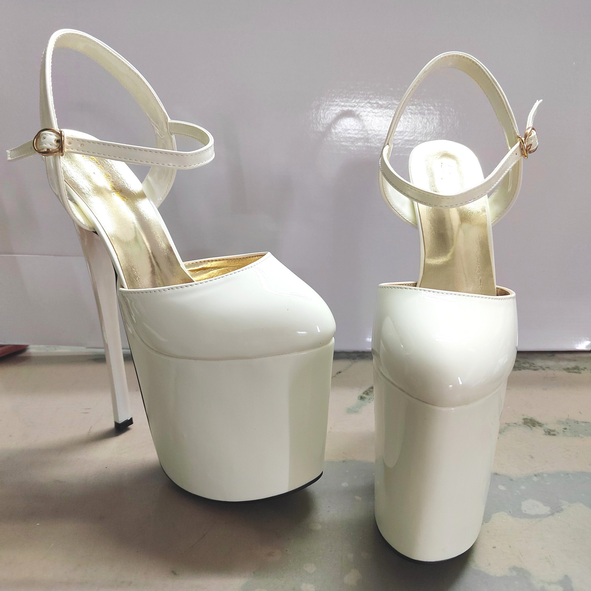 Giày sandal cao gót nữ mũi trắng gót siêu cao 22 cm đế dày — màu đen