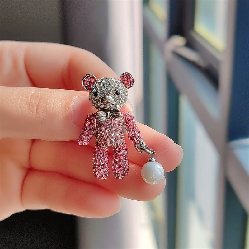 Cute Animal Alloy Plating Women's Brooches display picture 4