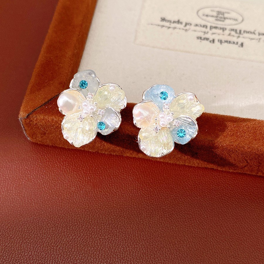 Agujas de plata flores de zircón perlas pequeñas perlas frescas temperamento dulce pendientes de moda ligero lujo alta sensación de auriculares al por mayor image 8