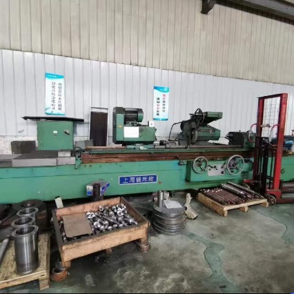转让二手上海M1450Bx3000外圆磨床中心高270机床重量:11350