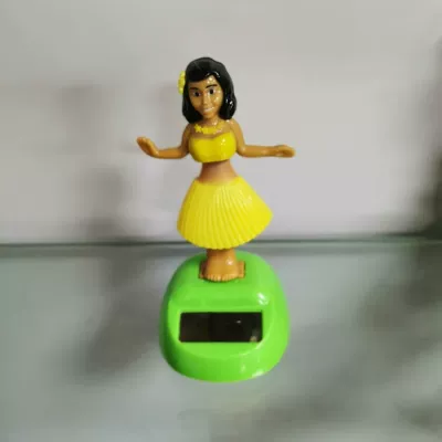 Car ornaments – Swing little girl car - yellow