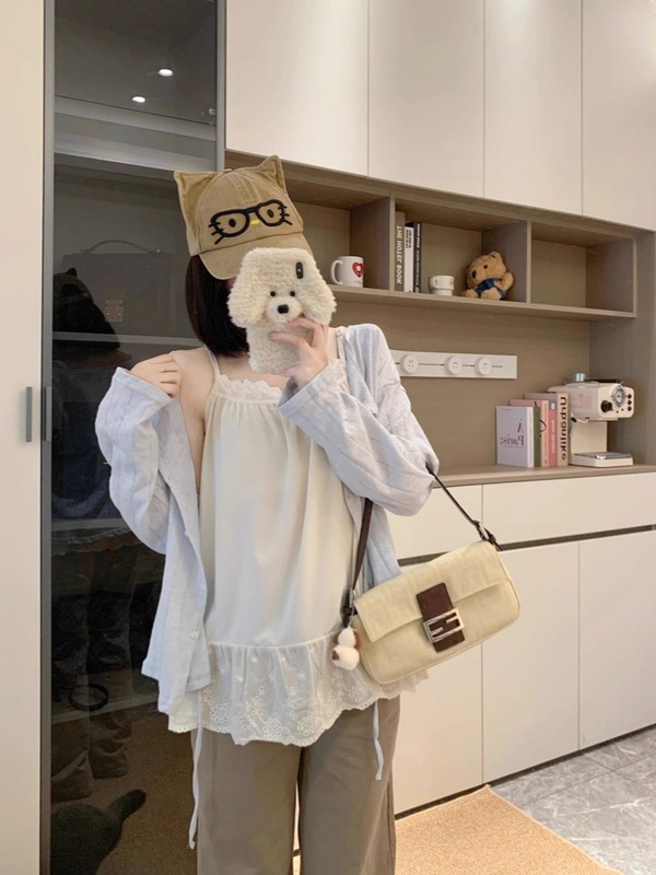 设计感小众蕾丝拼接无袖上衣女夏季新款别致宽松显瘦休闲吊带背心|undefined