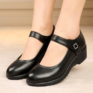 ����ŮʿţƤ��Ь�¸�ƽ�׋��������ϰ๤���oʿЬ���eŮʽ��ƤЬ