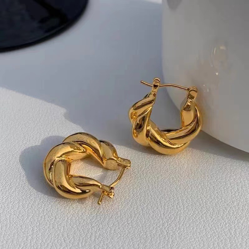 欧美复古简约小众设计感金色牛角包耳扣2023年新款潮个性麻花耳环