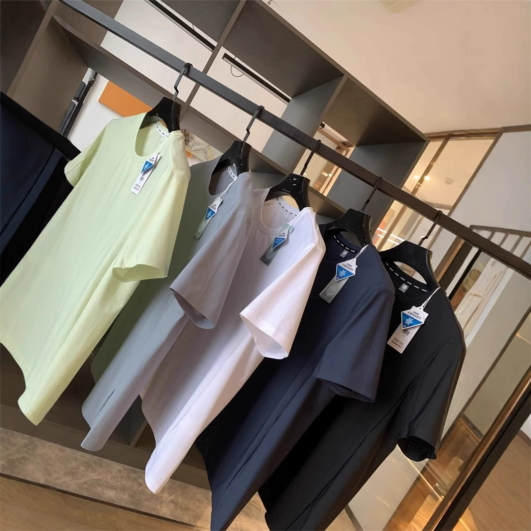 Холодное чувство льда! Кожа без следов легкая технология быстрого высыхания с четырех сторон мужская тонкая спортивная повседневная футболка с короткими рукавами