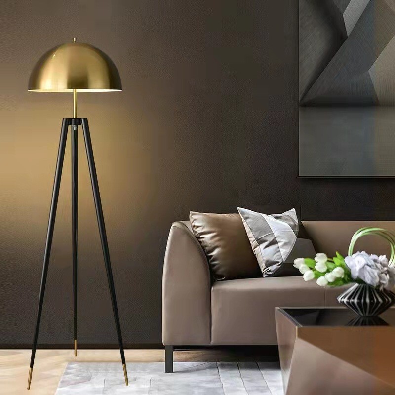 Tripod Floor Lamp Post-Modern Creative Simple Metal Living Room Decoration Golden Table Lamp Floor Lamp