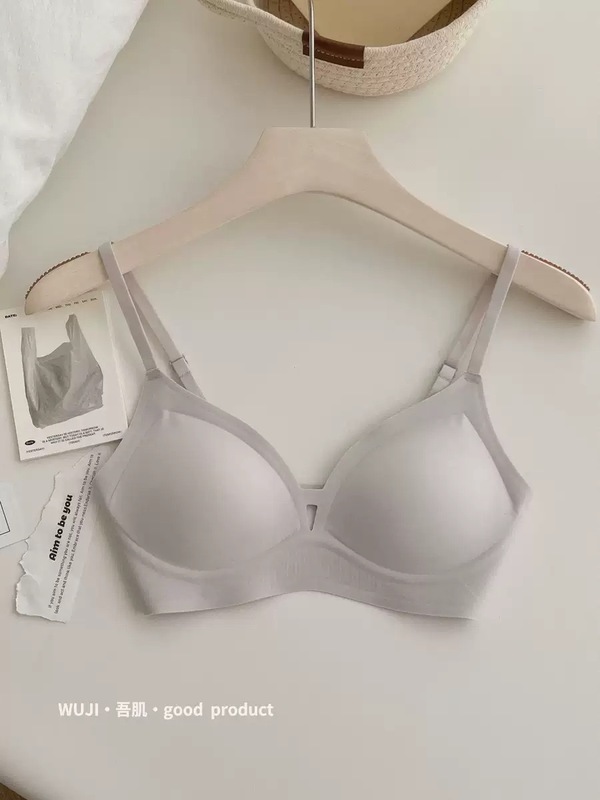 胸が小さい女性向けのシームレスな三角カップ下着、空カップのないプッシュアップ、夏用の薄いスチールフリーブラジャー、副乳を引き締め、たるみ防止ブラジャー|undefined