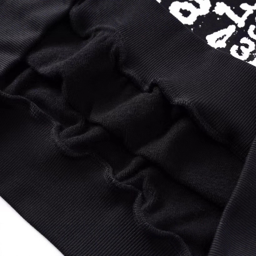 Kanye Shanghai Concert Peripheral Loose Shoulder No. 1 Printed Integrated Cut Crew Neck Sweater_viptrois.com