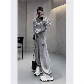 欧货休闲运动服套装女春秋高级感时尚减龄灰色条纹卫衣阔腿两件套