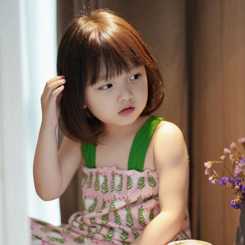 Peluca para niños hembra negro Bobo Cabeza corta pelo recto flequillo recto fibra química Pelo Corto Peluca de cabeza de princesa en stock generación pelo