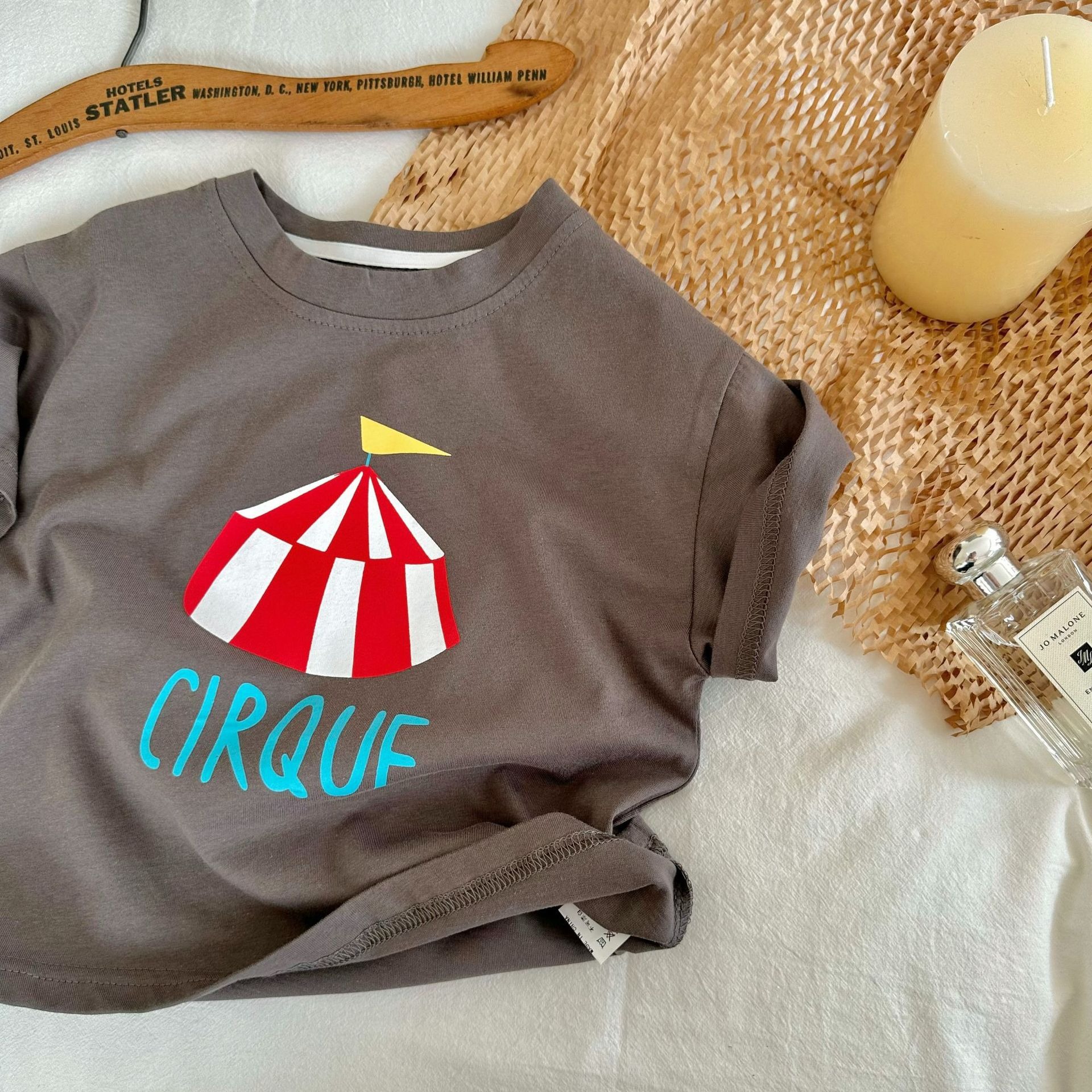 Camiseta de manga corta para niños y niñas de dibujos animados impresa lindo estilo coreano bebé media manga superior 2023 verano nueva camiseta para niños