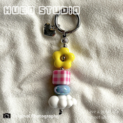 HUGO ins风可爱花花云朵挂坠手机串珠包包挂饰钥匙手机壳挂绳
