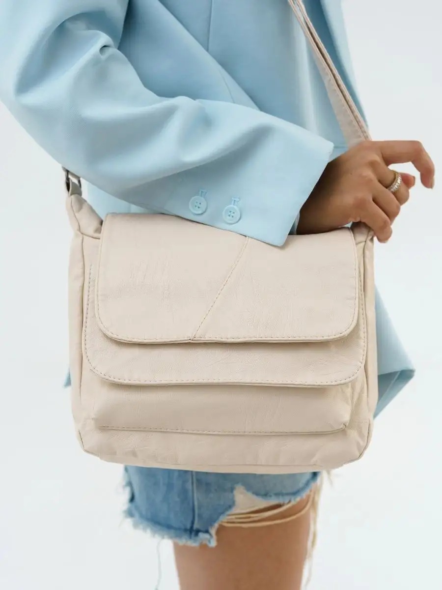 Borsa a tracolla da donna alla moda capiente e spaziosa_voghion.com