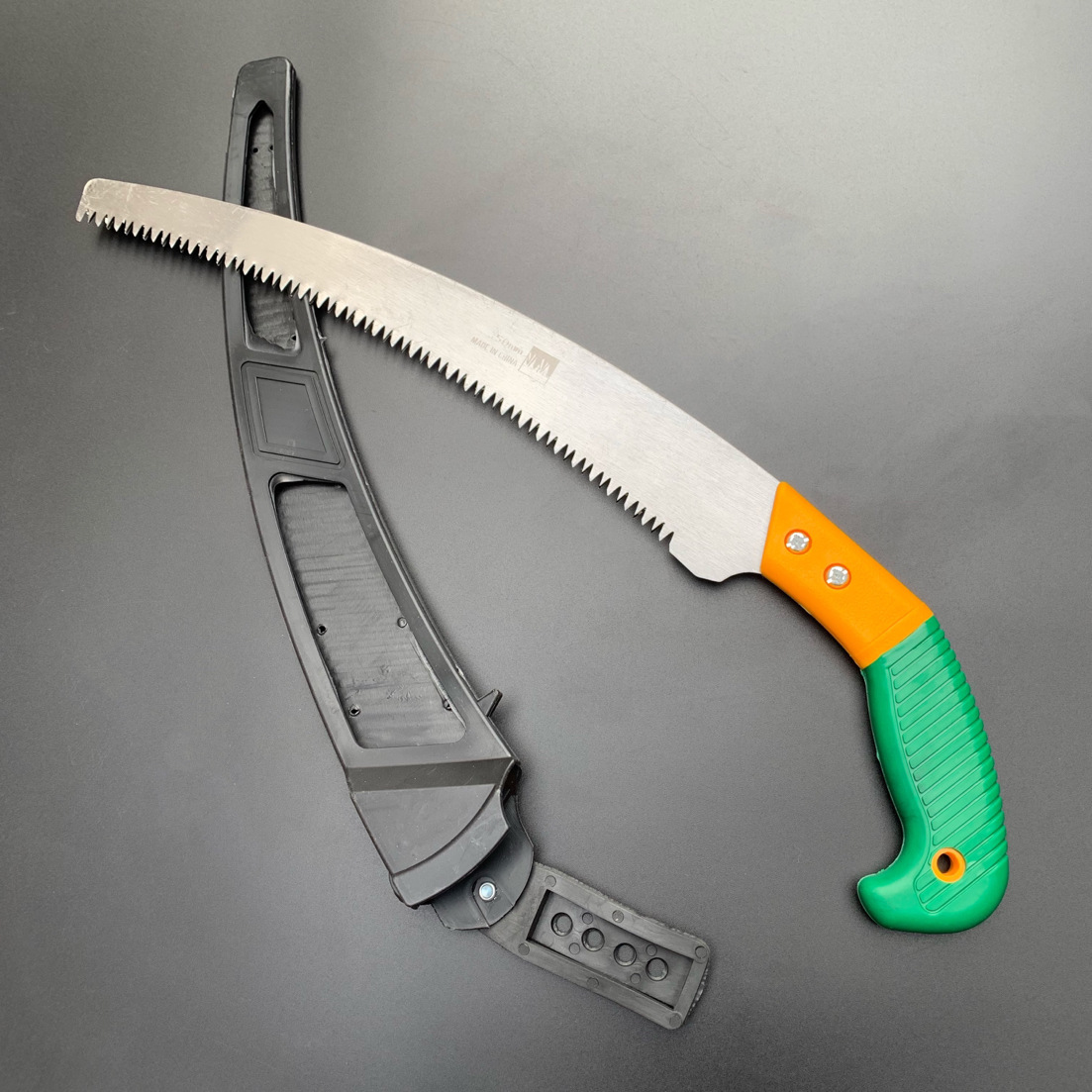 三面磨齿塑柄弯锯     修枝锯     伐木锯    果树锯    园林手锯