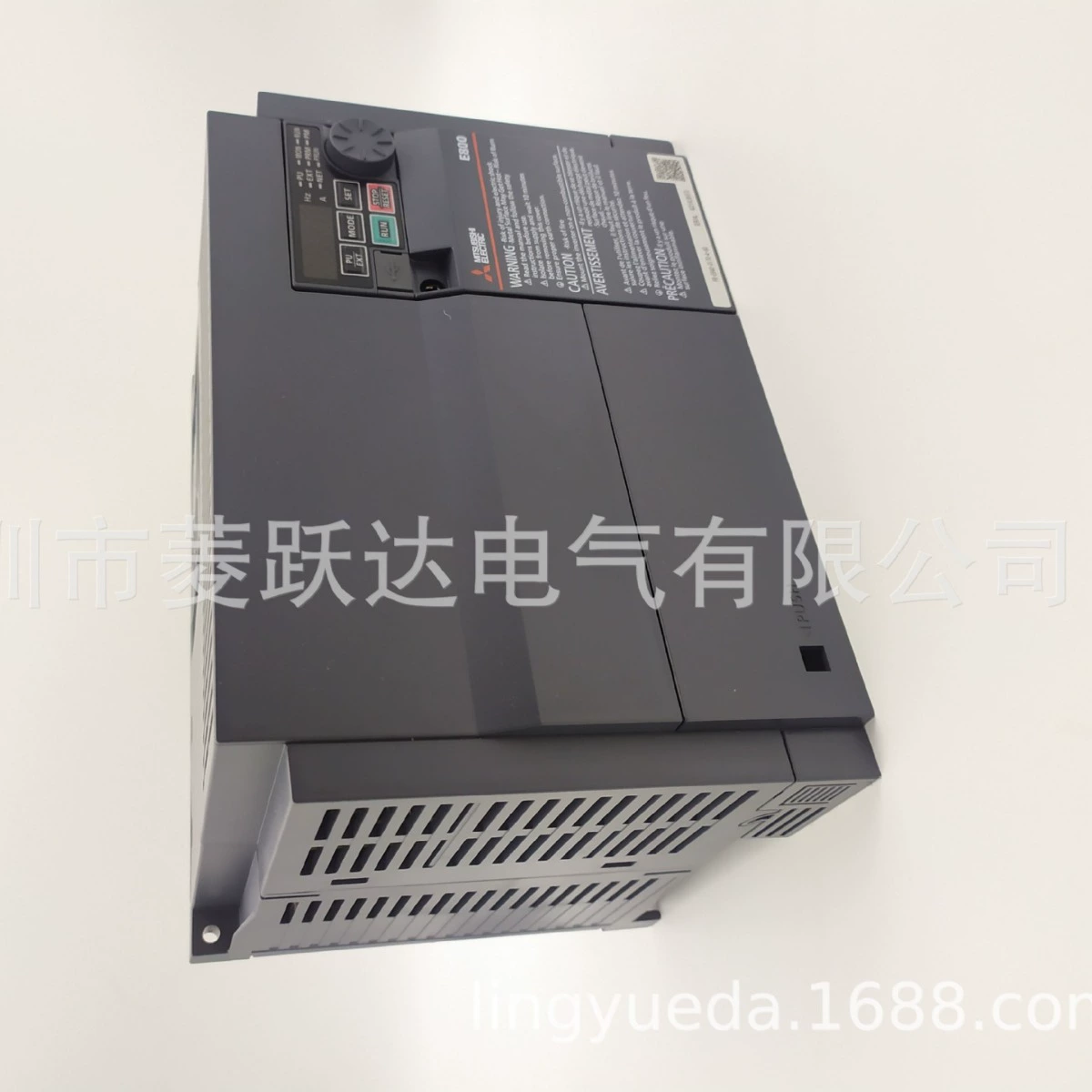 Винтовой инвертор Mitsubishi E800FR-E840-0095-4-60 16 26 40 60 120 170 1.5 3.7K