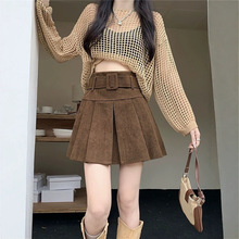 短裙女2025新款春秋灯芯绒半身裙棕色大码胖mm高腰学院风百褶裙