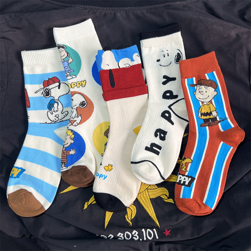 Anime Snoopy Mid-Calf Socks for Women, Cute Puppy Cotton Cartoon Socks for Women, Personalized Socks Wholesale Trend