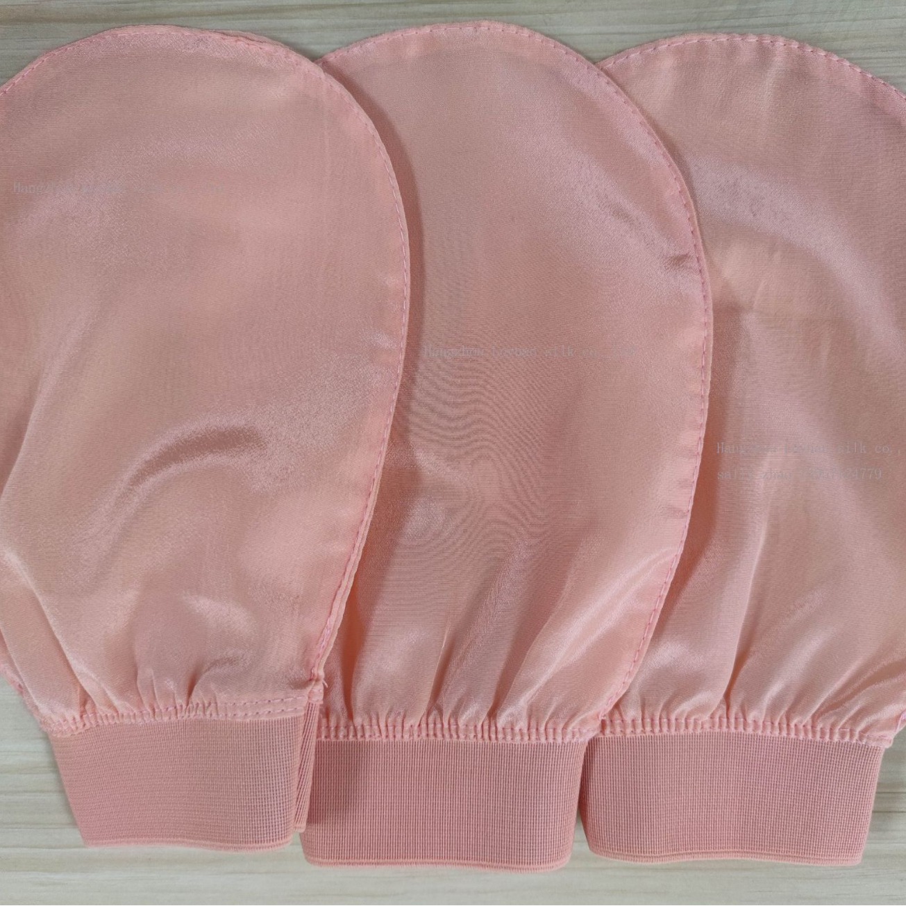 Silk hygienic gloves