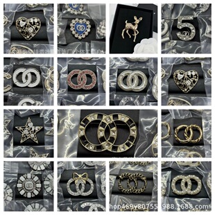 New Style Fragrant Style High Version Double C Letter Love Pearl Brooch Fragrant Style Light Luxury All-match Factory Direct Hair