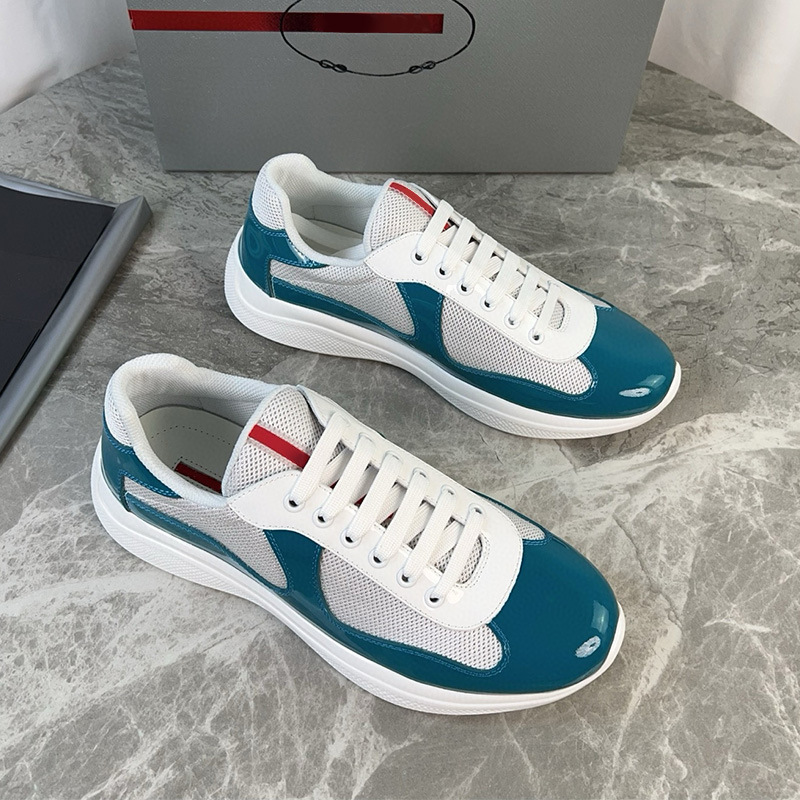 Autumn white low breathable casual solid color sneakers made of…