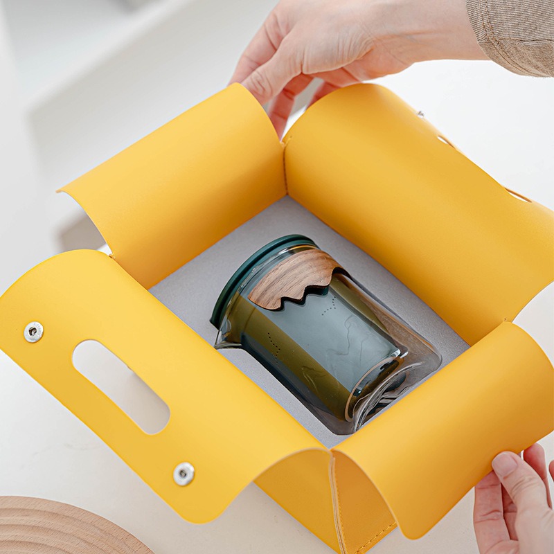 Portable Travel Glass Teapot with Six Cups—Kung Fu Tea Set, Business Gift, Camping & Business Trip Quick-Use Cup Small Set, 43ml