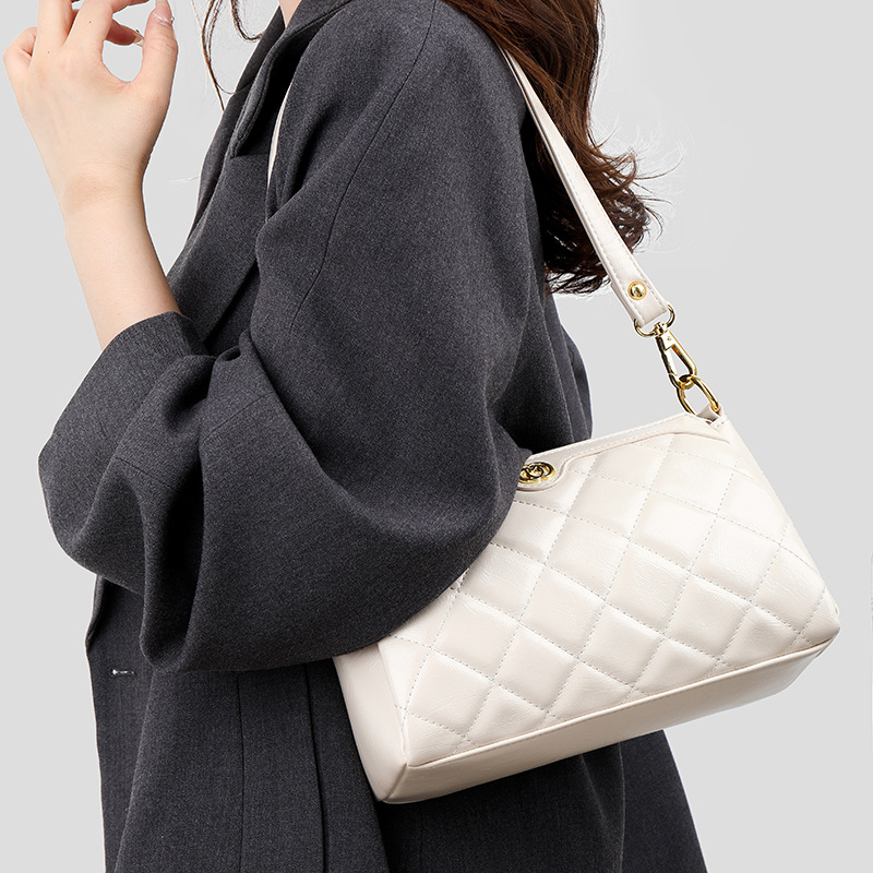 Elegant Quilted Single Shoulder Bag For Women Versatile Handbag_voghion.com