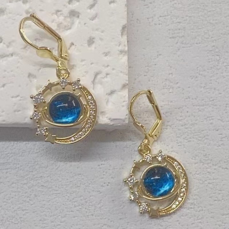 fashionable trend universal earrings
