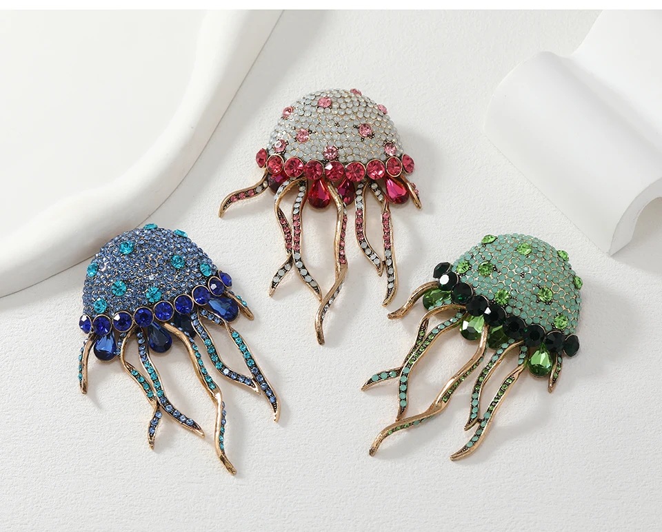 Retro Animal Alloy Unisex Brooches display picture 1