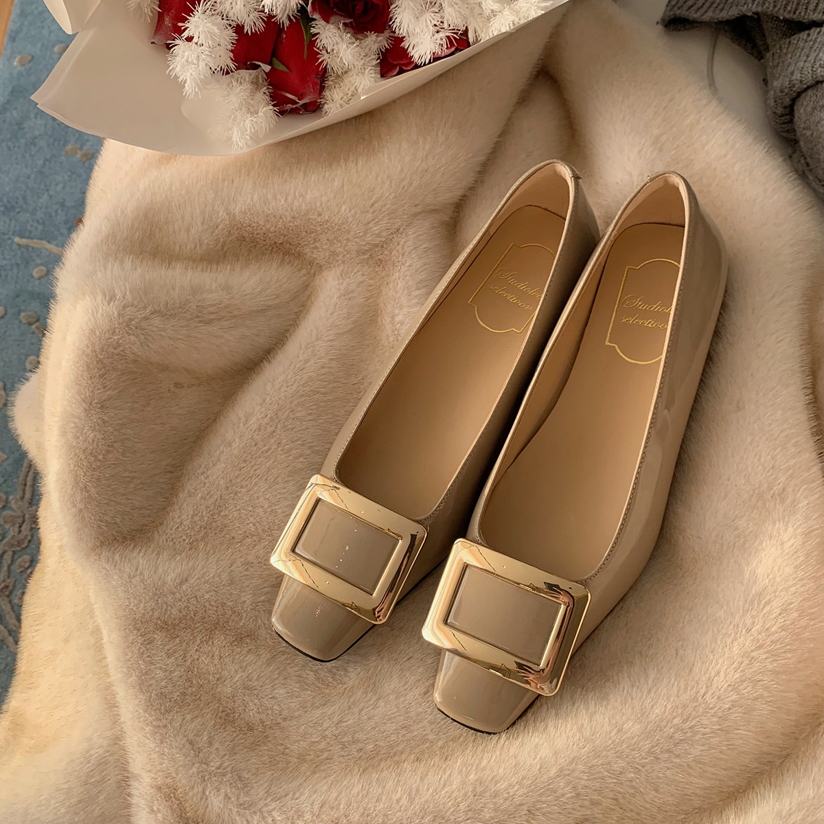 Elephant gray patent leather (2.5) in stock