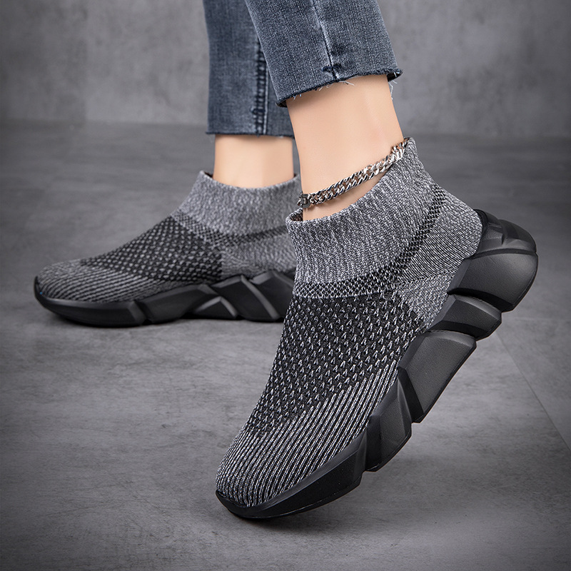 Fashionable lightweight autumn casual footwear for leisure for men…