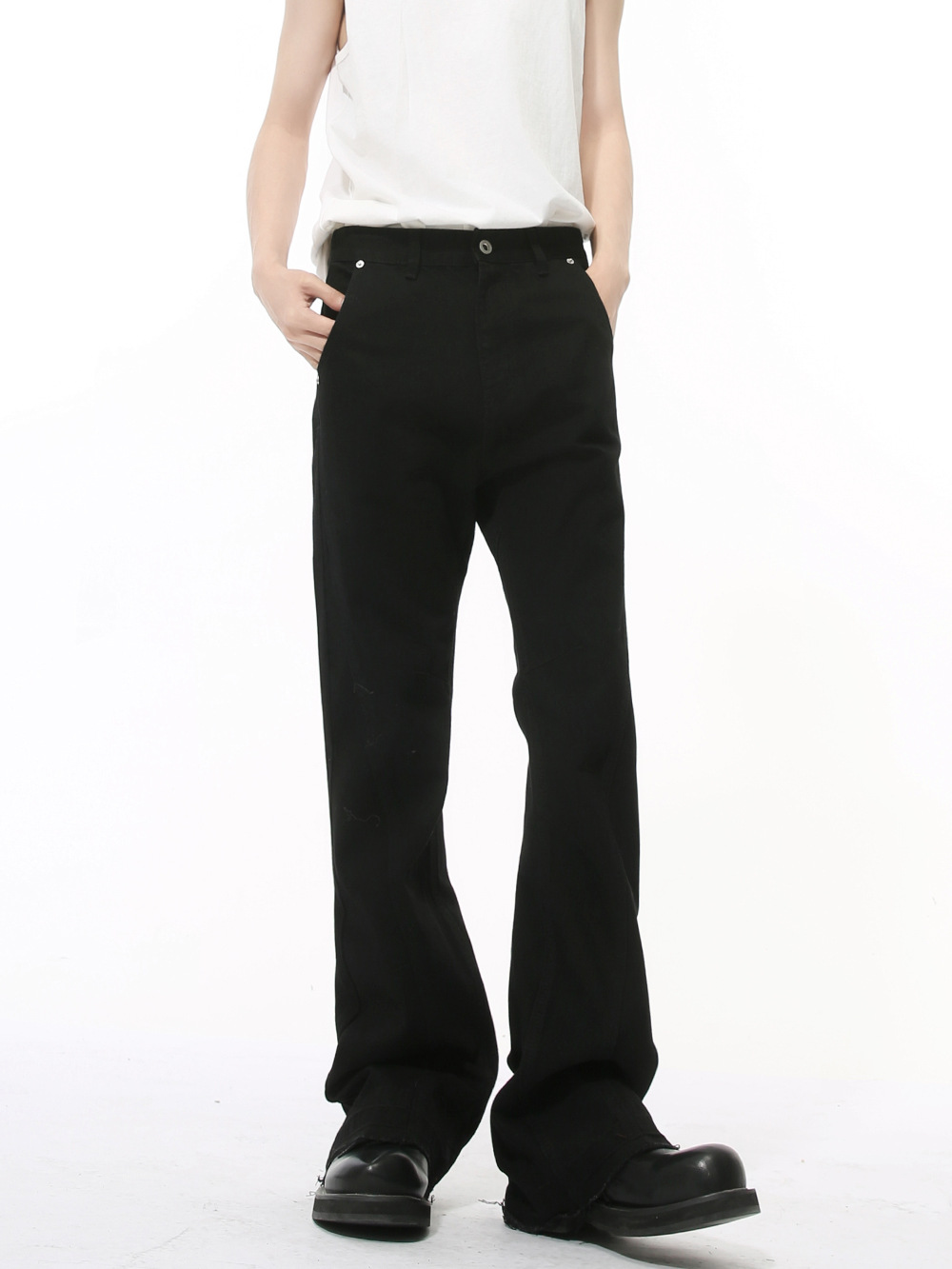 MTLCLOTHES Hombres| Nuevo invierno coreano microbolar delgado pantalones negros minimalistas jeans con bordas