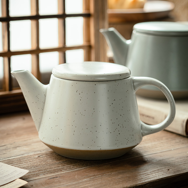 Estilo japonés pequeña tetera cerámica simple hogar Kung Fu juego de té Oficina taza de té cocina engrasador al por mayor ligeramente defecto