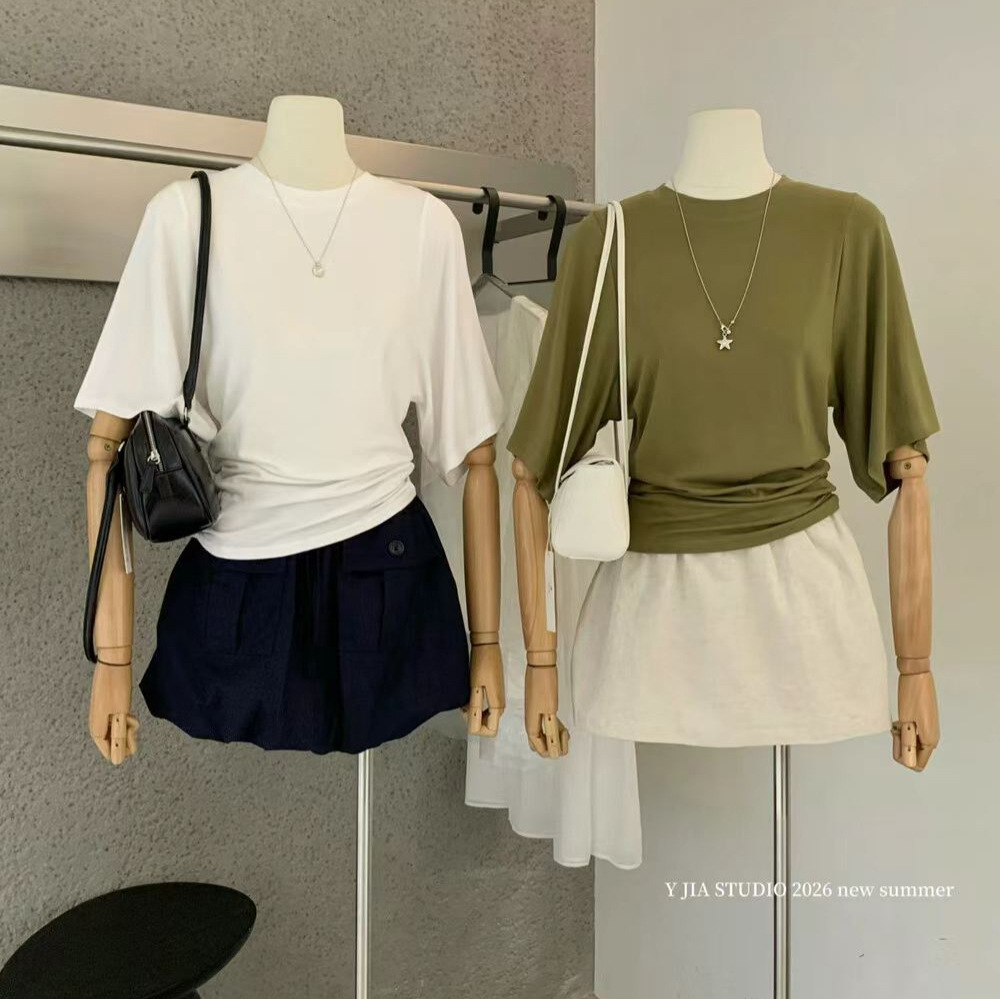 Y.JIA伊 嘉冷白皮T&淡人氛围宽松袖口收口姐感短袖T恤女YS6-1311.
