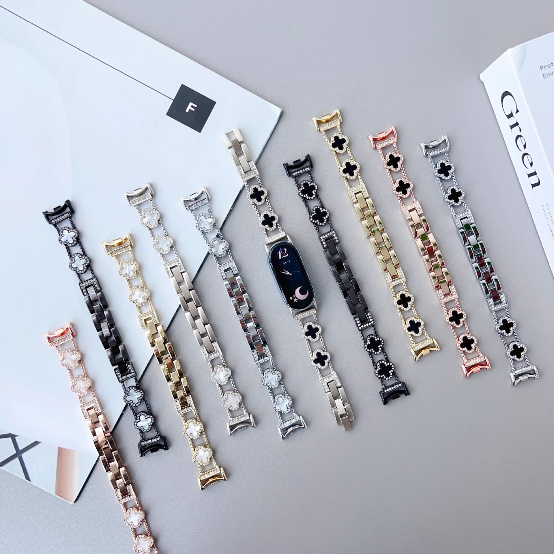 Suitable for Xiaomi Mi Band 9 Strap, Redmi Watch 5/6 Metal Four-Leaf Clover Mother-Of-Pearl Xiaomi 8 Pro Wristband Strap