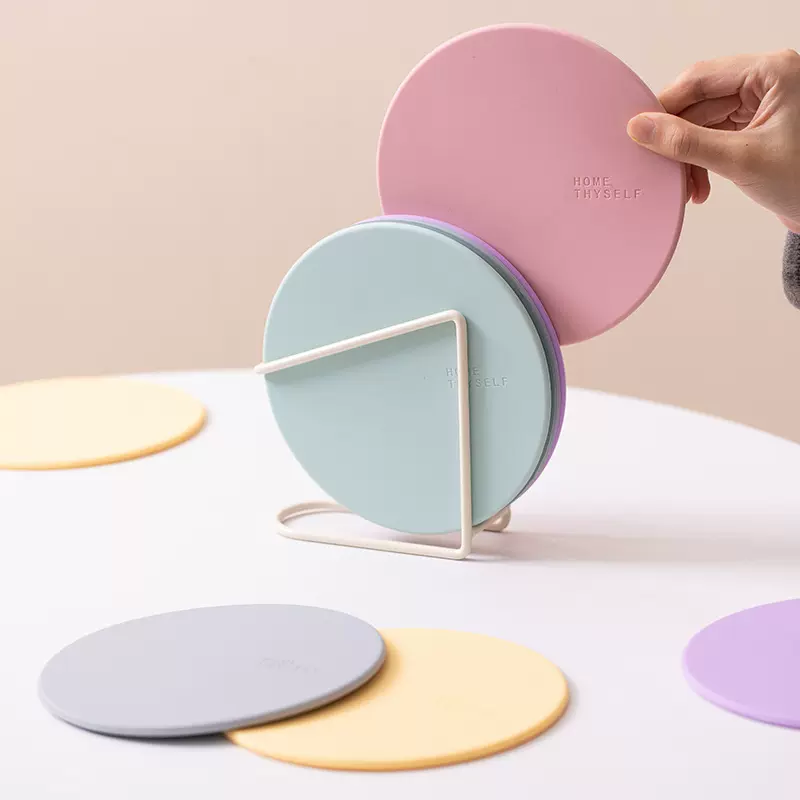 Factory spot Nordic style household kitchen silicone ins round heat insulation pad wholesale thick coaster table mat