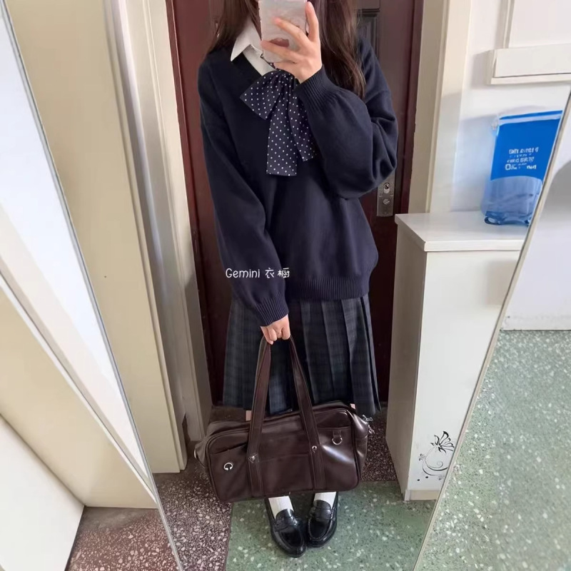 Academy-Style Seaweed Pattern Long Skirt Set, Pullover Long-Sleeve Sweater, Jk Outfit with a School-Like Feel, Versatile V-Neck Knitwear Academy-Style Seaweed Pattern Long Skirt Set, Pullover Long-Sleeve Sweater, Jk Outfit with a School-Like Feel, Versatile V-Neck Knitwear