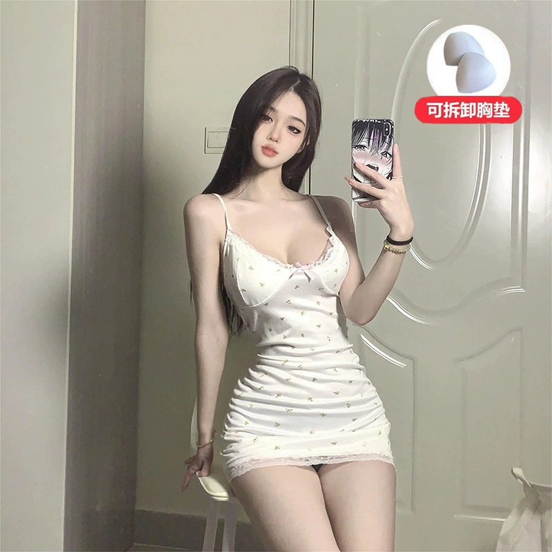 Сексуальные кружевные пижамы, bodysuit, миленькая мини-юбка, кружевное платье, французский стиль, цветы, утягивающий эффект, акцент на бедрах
