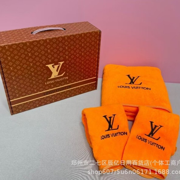 Lv Bath Towel Three-Piece Coral Velvet Set Large Bath Towel Towel Absorbs Water, Quick-Drying, Does Not Shed Lint, Thickeneded Gift Wholesale