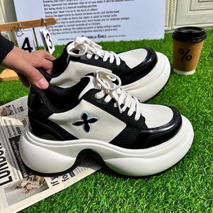 Zhao Rusi's Spring and Summer 2025 New Panda Casual Small Thick Bottom Increased 7.5cm Torre Shoes Women's Trendy