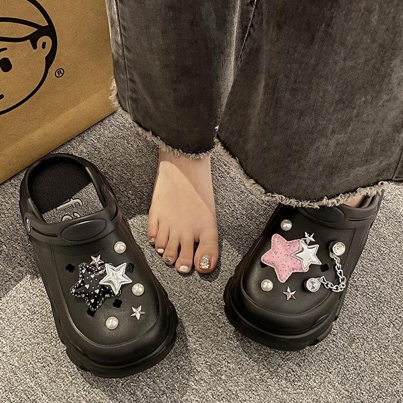 EVA Толстая подошва для увеличения пещерных туфель Женская летняя модель 2024 новый внешний вид анти-скольжения фекалий чувство пляжные тапочки