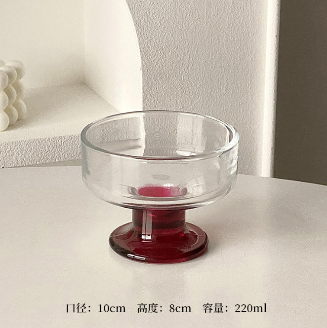 Transparent red feet【220m