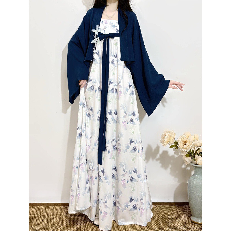 New Chinese-style Hanfu dress for women, new summer model, improved white everyday long strap dress with Han elements, traditional costume New Chinese-style Hanfu dress for women, new summer model, improved white everyday long strap dress with Han elements, traditional costume