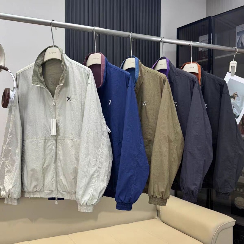 New autumn mountain-style outdoor color-blocked reversible jacket for couples, suitable for commuting and casual wear, loose and simple design