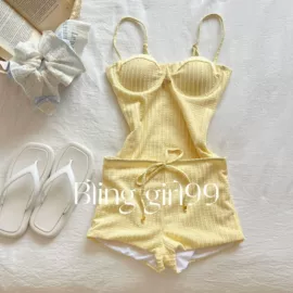 连体泳衣;比基尼;潜水服