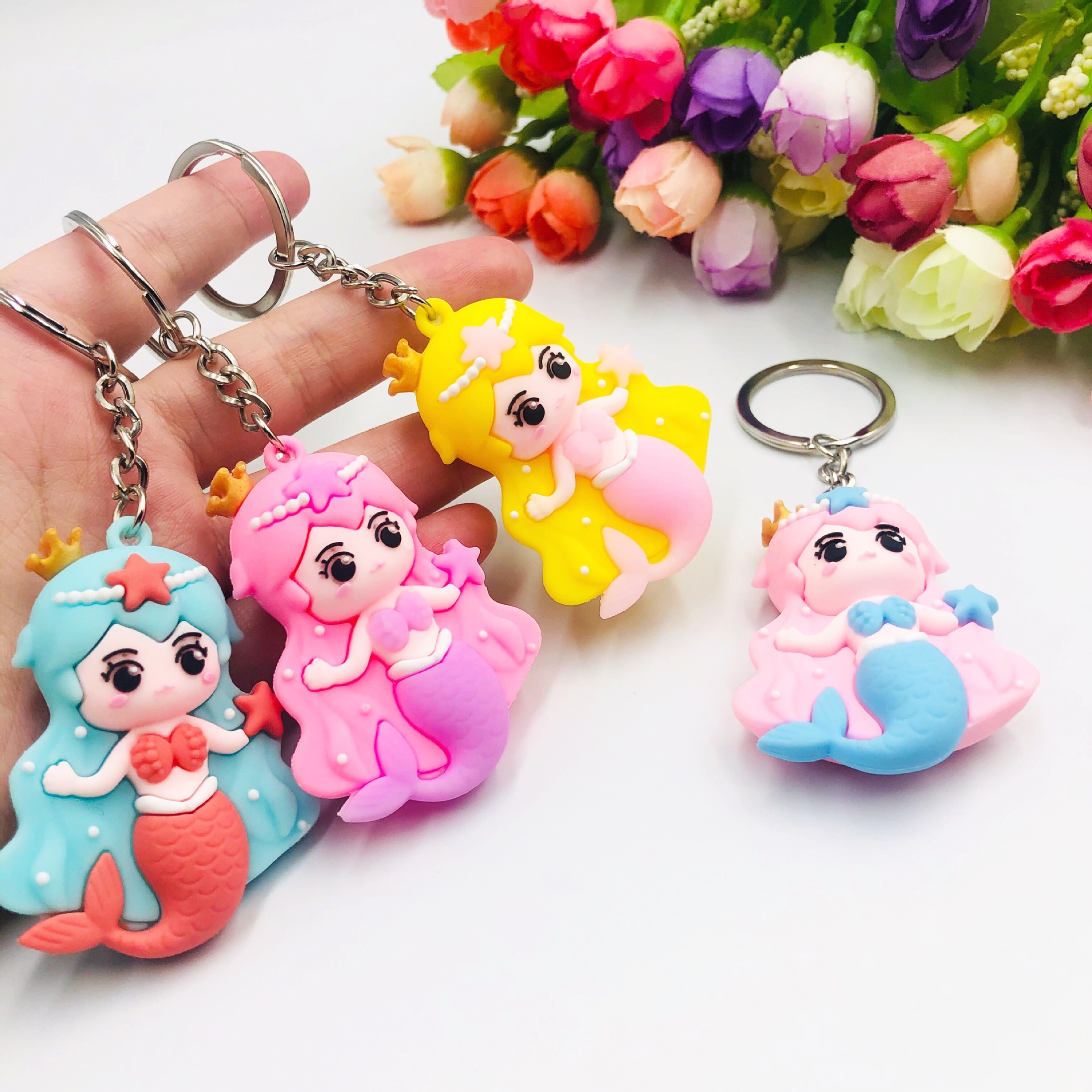 Q versión de dibujos animados sirena princesa muñeca llavero muñeca mochila colgante llavero regalo práctico
