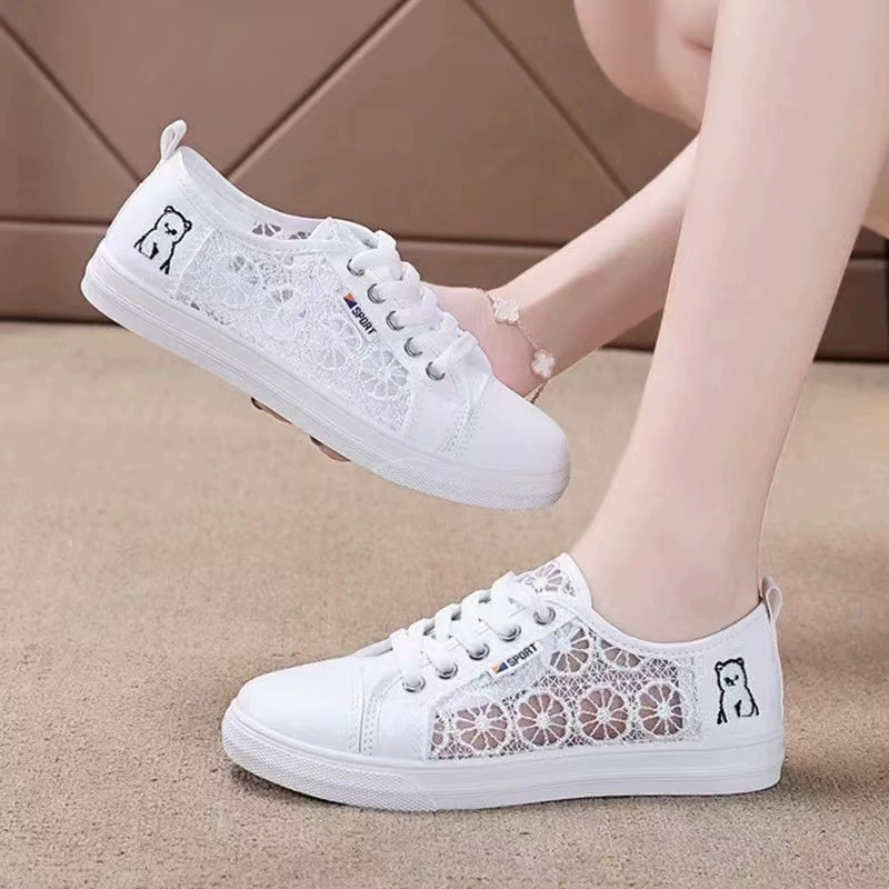 Новые белые туфли в Корейском стиле, женские модные Универсальные повседневные кроссовки на плоской подошве, сетчатые дышащие летние крутые кроссовки