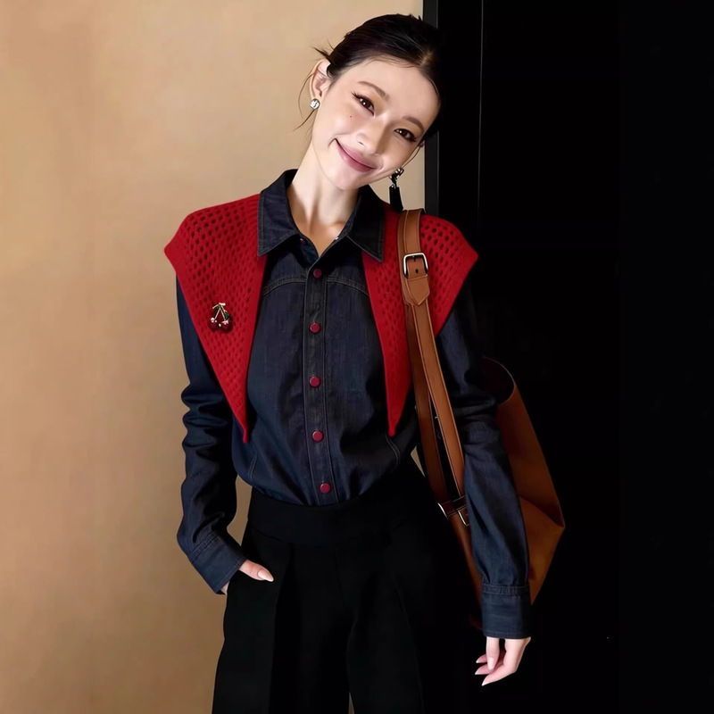 Vintage Washed Denim Shirt for Women, Spring and Autumn, with Cherry Shawl Design, Slimming, Suitable for Commuting and Everyday Wear, Simple Two-Piece Set